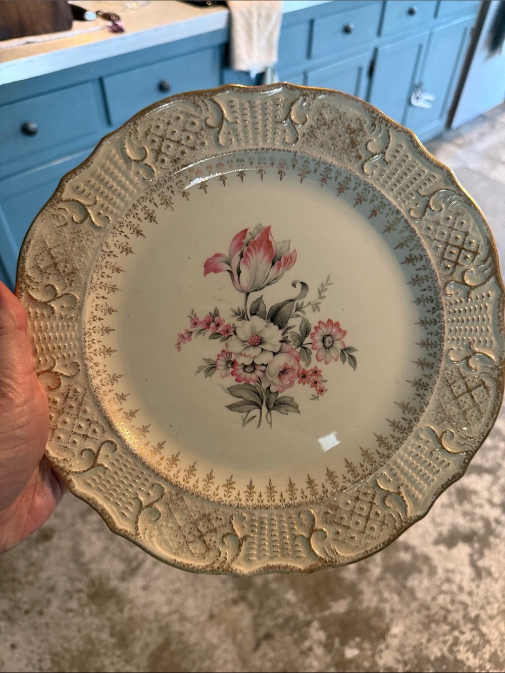 Vintage Floral Ceramic Dinner Plate - Pink & Cream